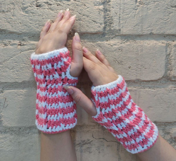 Strings of Style Crochet Gloves for girls